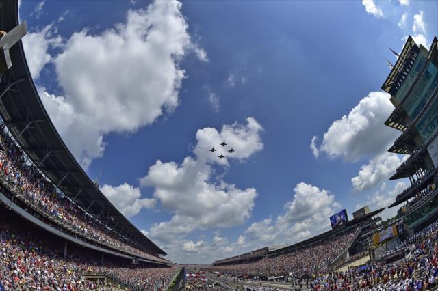 The flyover prior to the start of the 100th Indianapolis 500 -- Photo by: Walter Kuhn