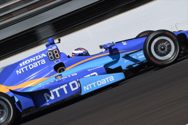 Scott Dixon races down the frontstretch during the INDYCAR Grand Prix at the Indianapolis Motor Speedway -- Photo by: Chris Owens
