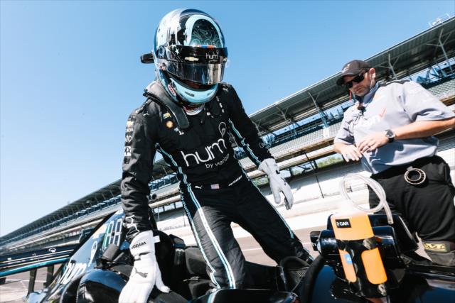 Josef Newgarden steps into his No. 2 Verizon Hum Chevrolet on pit lane prior to the final warmup for the INDYCAR Grand Prix at the Indianapolis Motor Speedway -- Photo by: Joe Skibinski