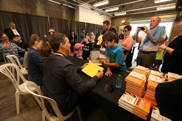 Stars of the film 'Diary of a Wimpy Kid: The Long Haul' signs autographs for fans at IMS -- Photo by: Joe Skibinski