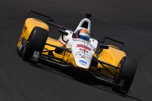 Oriol Servia sets sail through Turn 3 during practice for the 101st Indianapolis 500 -- Photo by: Chris Owens