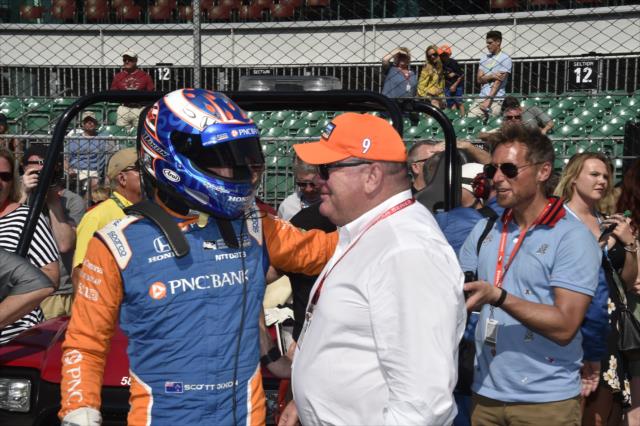 Scott Dixon and team owner Chip Ganassi chat on pit lane prior to his qualification attempt for the 102nd Indianapolis 500 at the Indianapolis Motor Speedway -- Photo by: Jim Haines