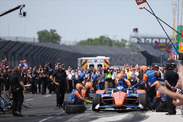 Chip Ganassi Racing go to work on the car of Scott Dixon during the pit stop competition on Miller Lite Carb Day at the Indianapolis Motor Speedway -- Photo by: Chris Jones