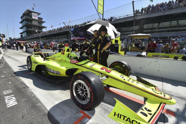 Simon Pagenaud sits in his No. 22 Menards Chevrolet on pit lane prior to the start of the final practice for the 102nd Indianapolis 500 during Miller Lite Carb Day at the Indianapolis Motor Speedway -- Photo by: Chris Owens