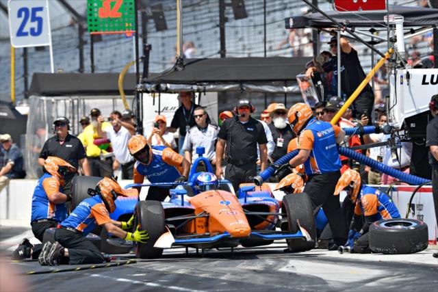 Chip Ganassi Racing go to work on pit lane for Scott Dixon competing in the pit stop competition during Miller Lite Carb Day at the Indianapolis Motor Speedway -- Photo by: John Cote