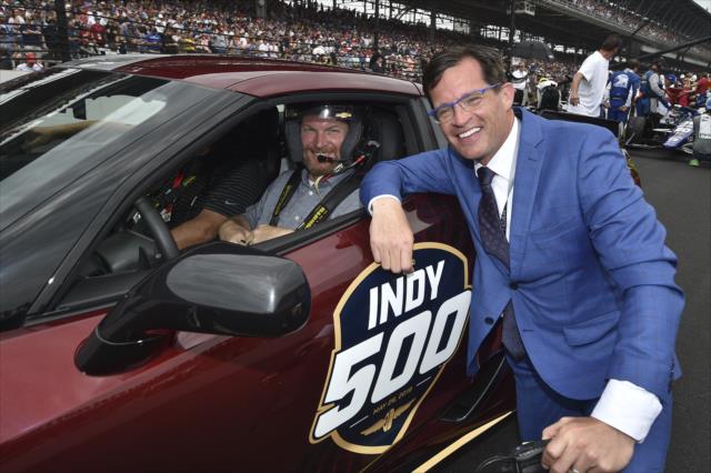 IMS President Doug Boles poses with Dale Earnhardt Jr prior to the start of the 103rd Running of the Indianapolis 500 presented by Gainbridge -- Photo by: Chris Owens
