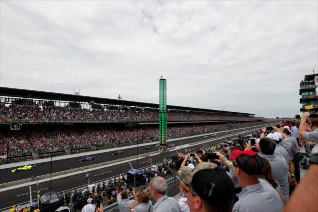 Start of the Indianapolis 500 presented by Gainbridge -- Photo by: Joe Skibinski