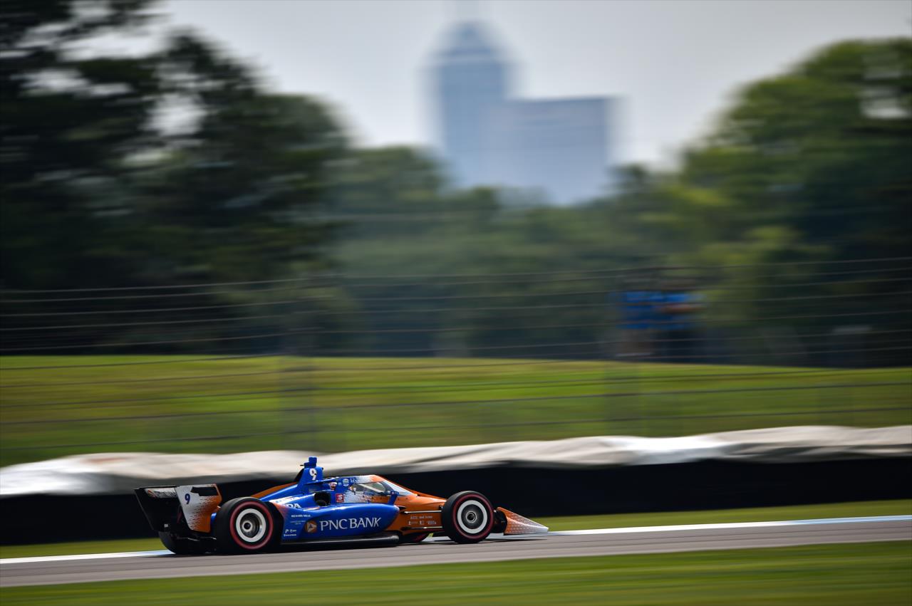 Scott Dixon screams down the Hulman Boulevard backstretch during the 2020 GMR Grand Prix at Indianapolis -- Photo by: Chris Owens