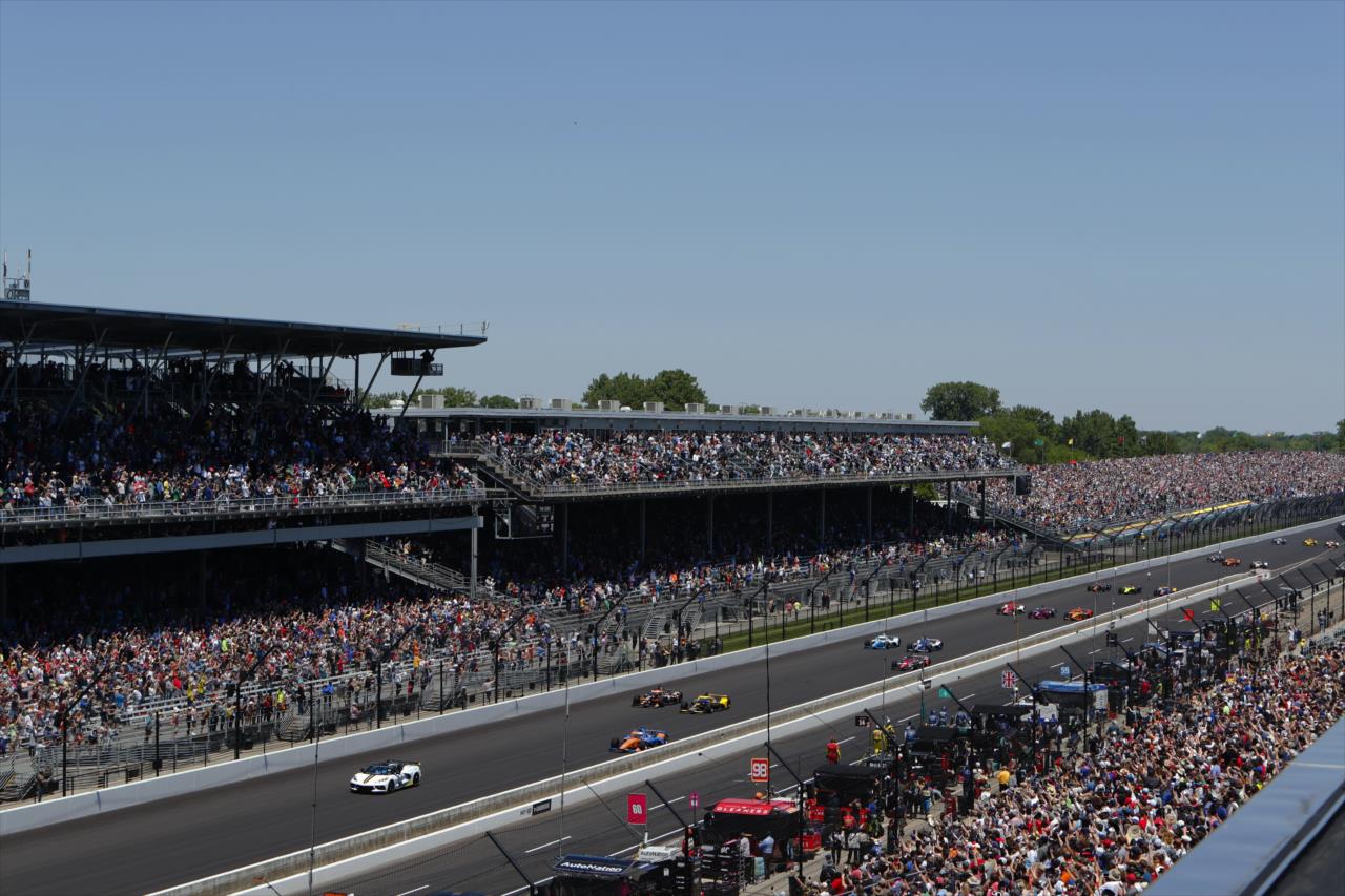 Pace Lap - 105th Running of the Indianapolis 500 presented by Gainbridge -- Photo by: Chris Jones