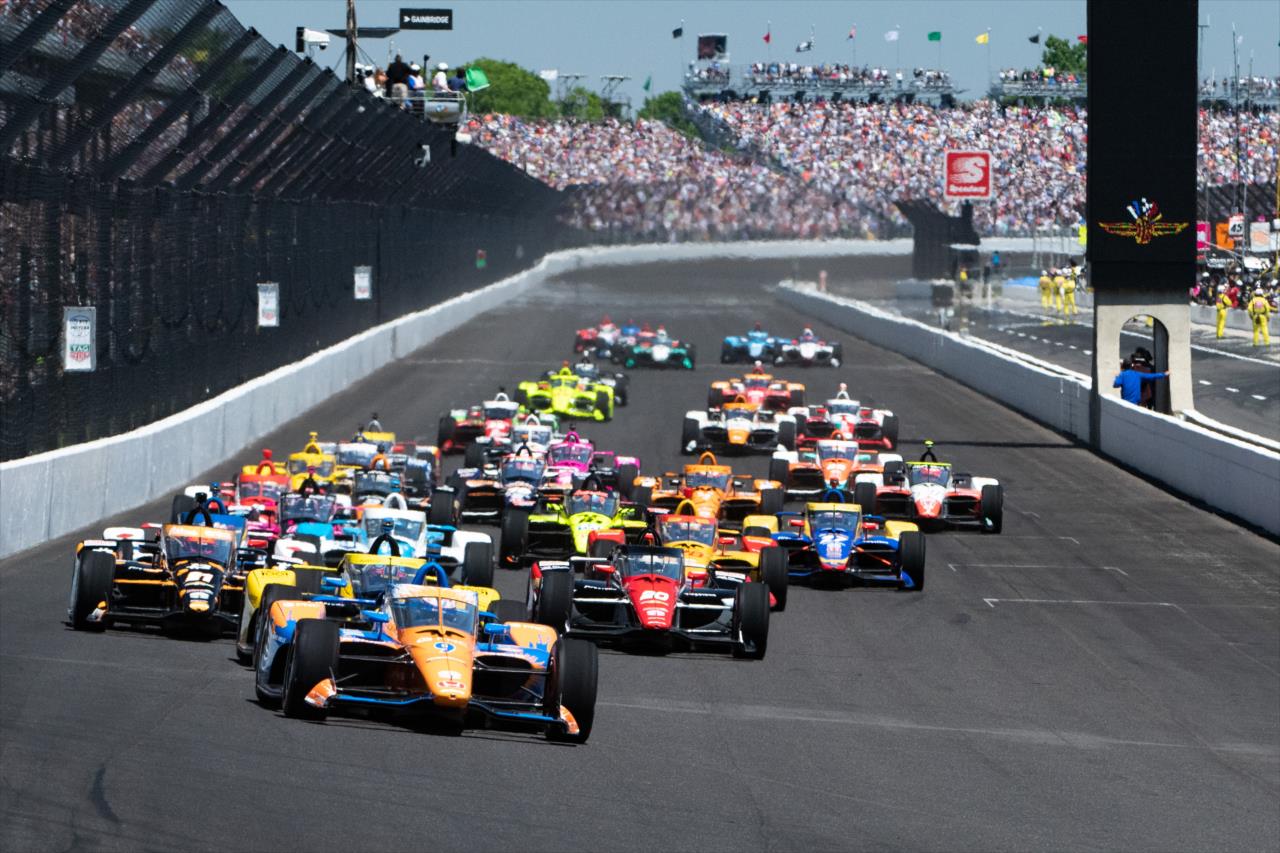 Start of the 105th Running of the Indianapolis 500 presented by Gainbridge -- Photo by: Karl Zemlin