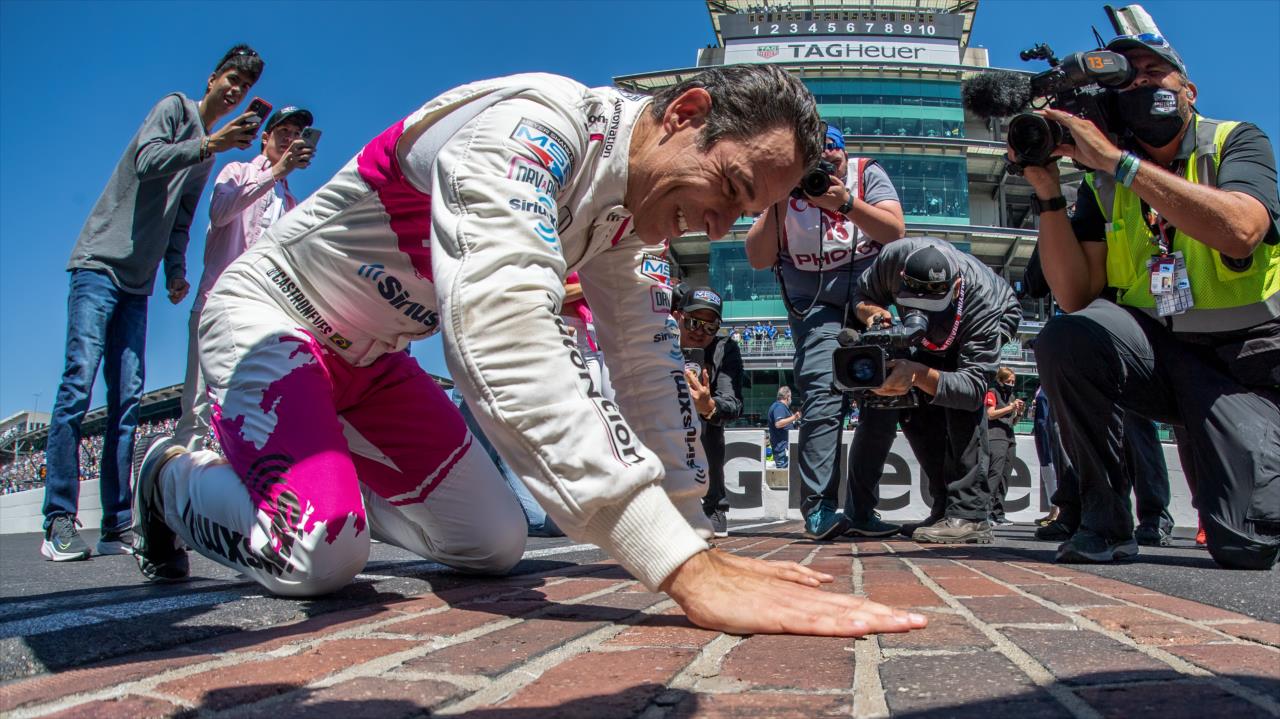 Helio Castroneves - Indianapolis 500 presented by Gainbridge -- Photo by: Karl Zemlin