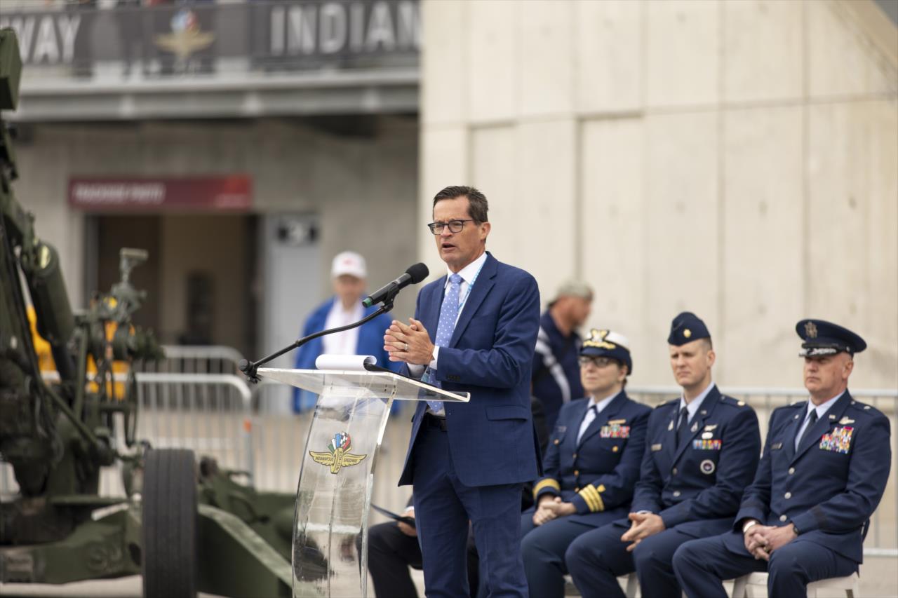 Military Enlistment Ceremony - Doug Boles, IMS President - PPG Presents Armed Forces Qualifying - By: Travis Hinkle -- Photo by: Travis Hinkle