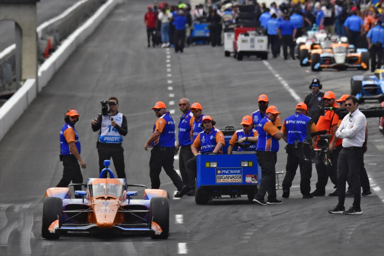 Scott Dixon - PPG Presents Armed Forces Qualifying - By: Walt Kuhn -- Photo by: Walt Kuhn