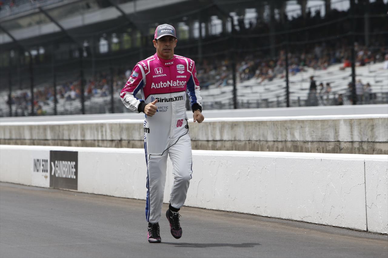 Helio Castroneves - Miller Light Carb Day - By: Chris Jones -- Photo by: Chris Jones