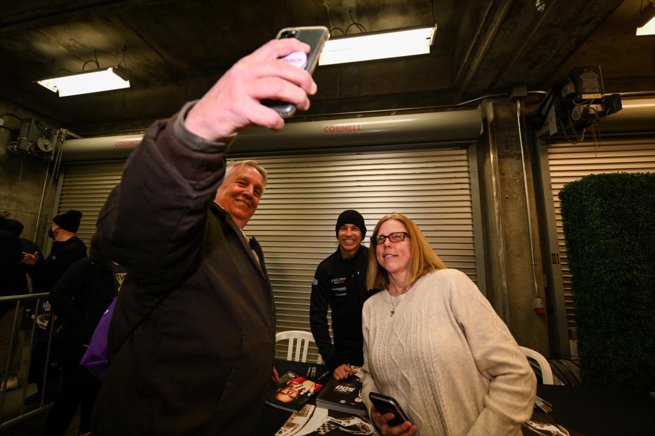 Helio Castroneves and fans at Indy 500 - 100 Days Out Fan Party - By: James Black -- Photo by: James  Black