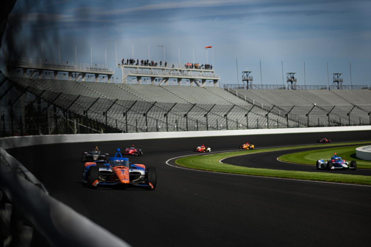 Scott Dixon leads a large group in testing. - Indianapolis 500 Open Test - By: James Black -- Photo by: James  Black