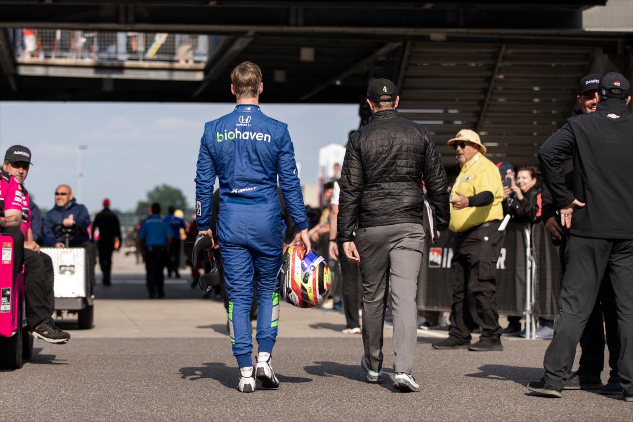 Sting Ray Robb walks back to the garage - Indianapolis 500 Qualifying Day 1 - By: Travis Hinkle -- Photo by: Travis Hinkle