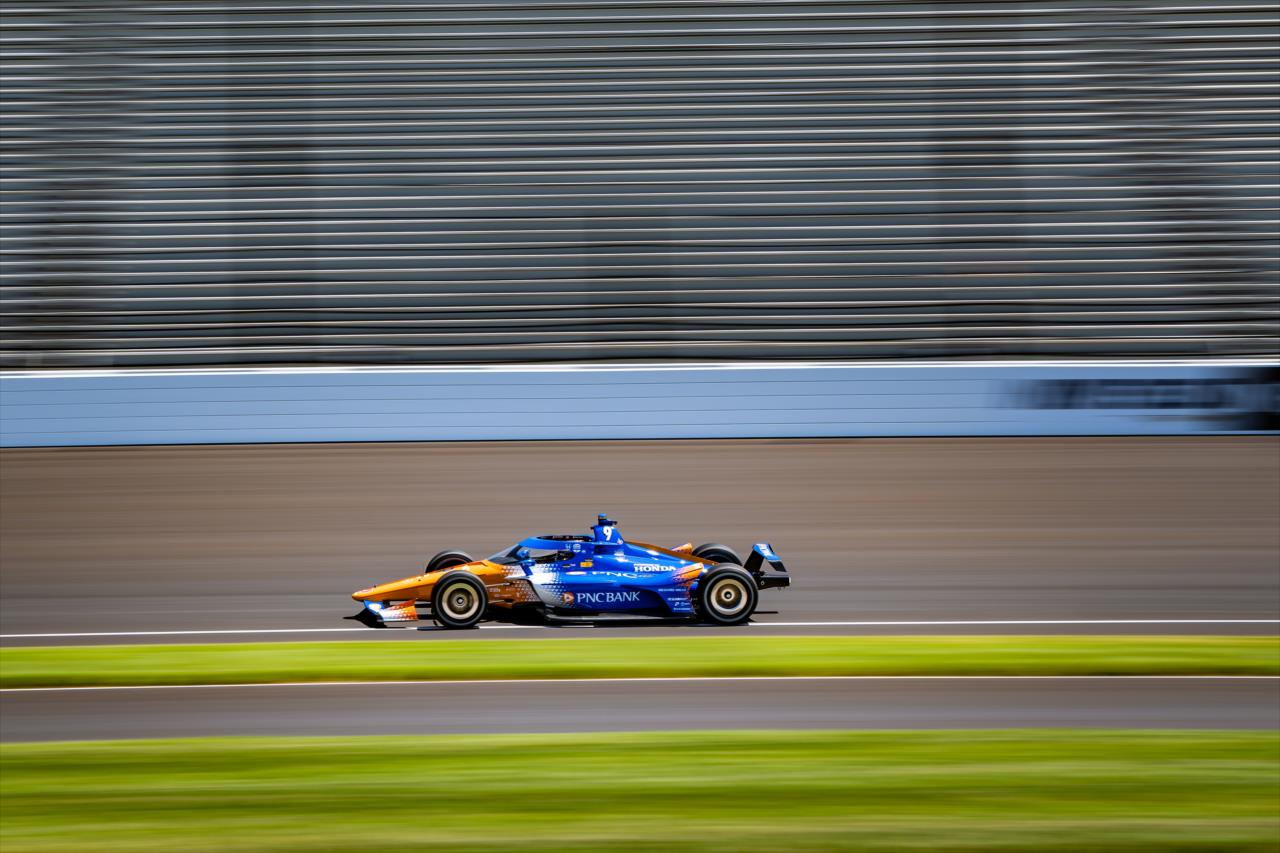 Scott Dixon - PPG Presents Armed Forces Qualifying - By: Karl Zemlin -- Photo by: Karl Zemlin