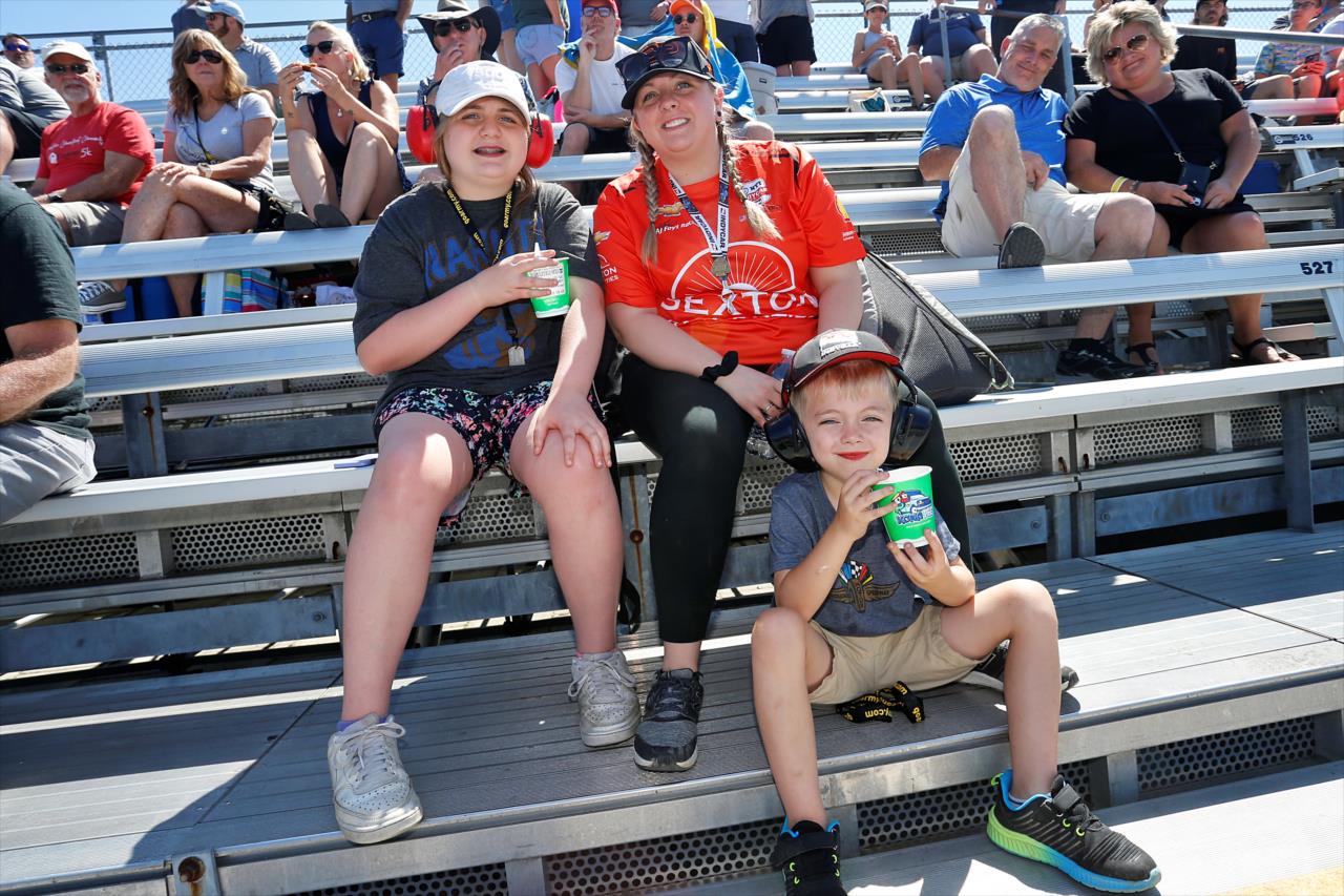 Fans - PPG Presents Armed Forces Qualifying - By: Paul Hurley -- Photo by: Paul Hurley