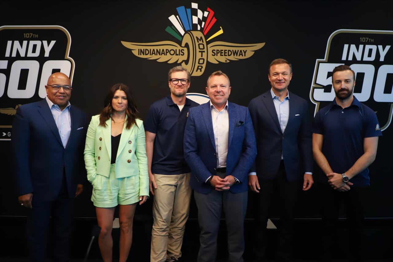 NBC's Mike Tirico, Danica Patrick, Dale Earnhardt Jr., Leigh Diffey, Townsend Bell and James Hinchcliffe - Miller Lite Carb Day - By: Matt Fraver -- Photo by: Matt Fraver