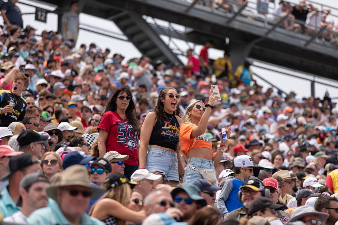 Fans - 107th Running of the Indianapolis 500 Presented By Gainbridge - By: Travis Hinkle -- Photo by: Travis Hinkle