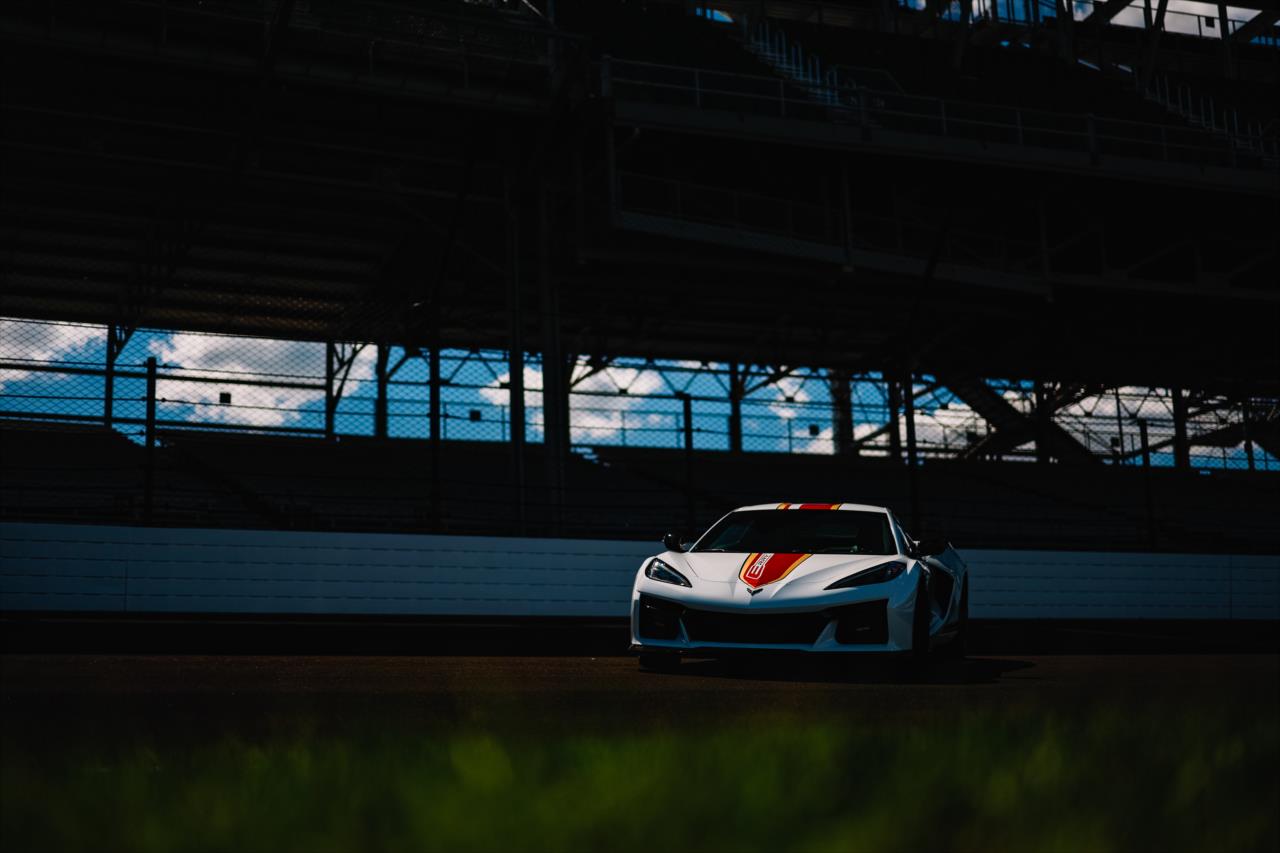 2024 Chevrolet Corvette E-Ray 3LZ coupe unveiled as 2024 Indianapolis 500 Pace Car - Wednesday, May 8, 2024 