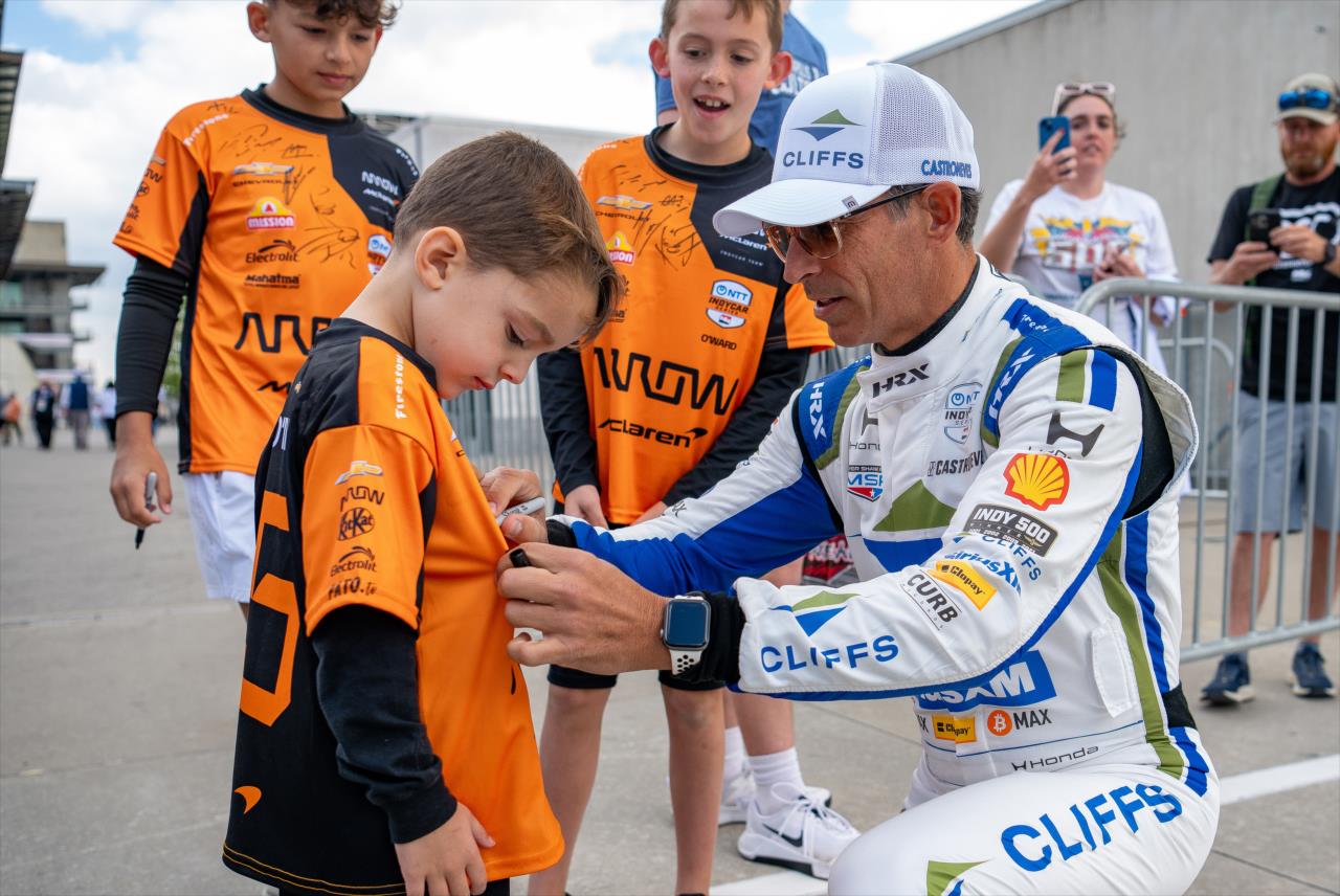 Helio Castroneves - Indianapolis 500 Practice - By: John Grainda -- Photo by: John Grainda