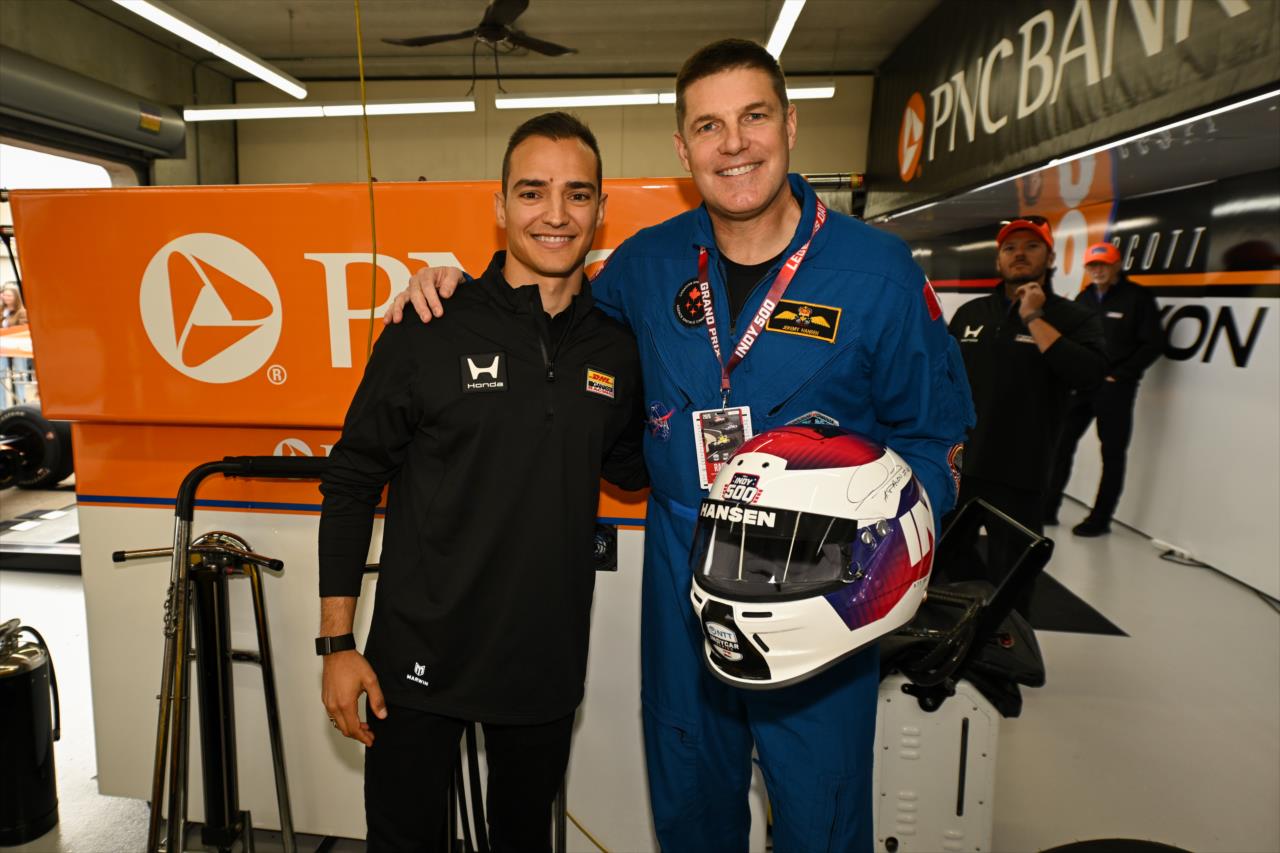 Alex Palou, Jeremy Hansen - Miller Lite Carb Day - By: James Black -- Photo by: James  Black