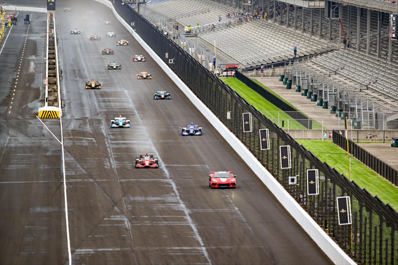 Pace lap leading up to the start of the GMR Grand Prix - By: Karl Zemlin -- Photo by: Karl Zemlin