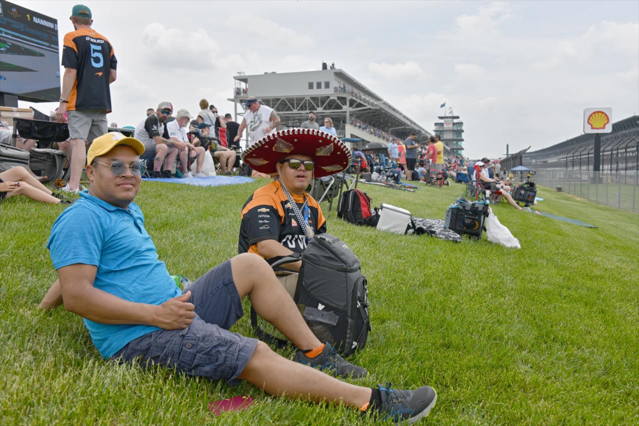 Fans - GMR Grand Prix - By: John Cote -- Photo by: John Cote