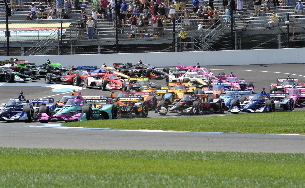 Start - Gallagher Grand Prix - By: Mike Young -- Photo by: Mike Young