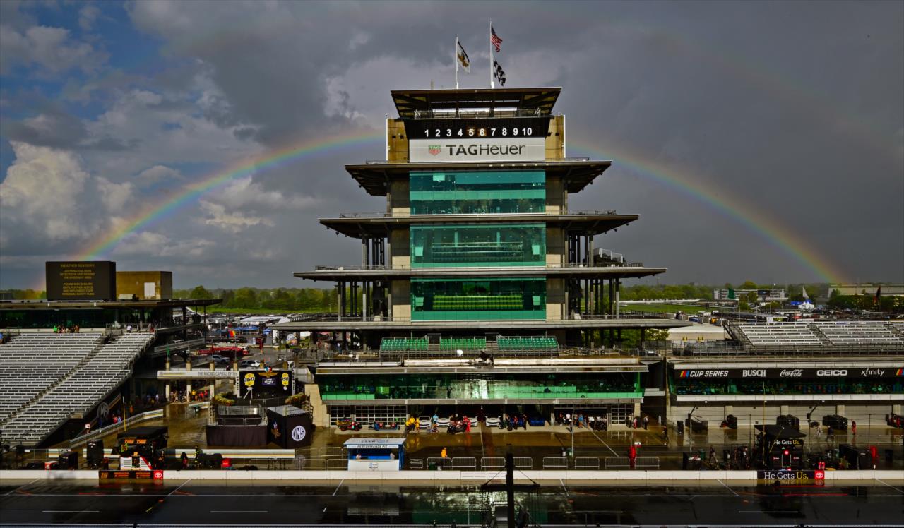 Pagoda Rainbow - Gallagher Grand Prix - By: Walt Kuhn -- Photo by: Walt Kuhn