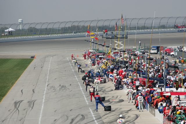 Pit row as crews prepare for their cars to come in during the Delphi Indy 300 -- Photo by: Ron McQueeney