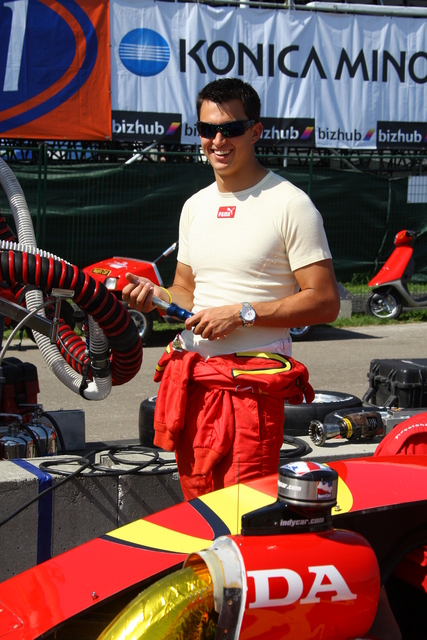 Graham Rahal before practice. -- Photo by: Shawn Payne