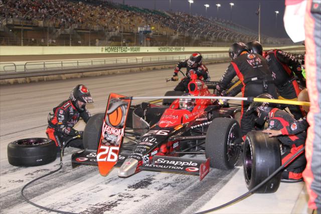 Marco Andretti gets some fuel and tires. -- Photo by: Ron McQueeney
