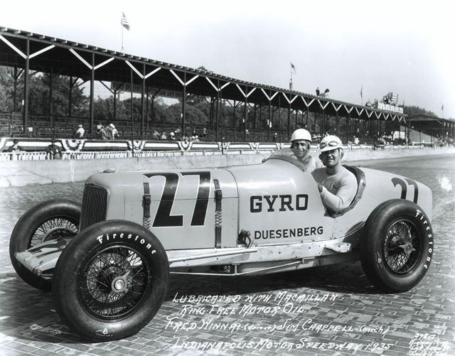 Fred Winnai in the #27 Gyro-Duesenberg Special (Duesenberg/Miller) at the Indianapolis Motor Speedway in 1935 -- Photo by: No Photographer