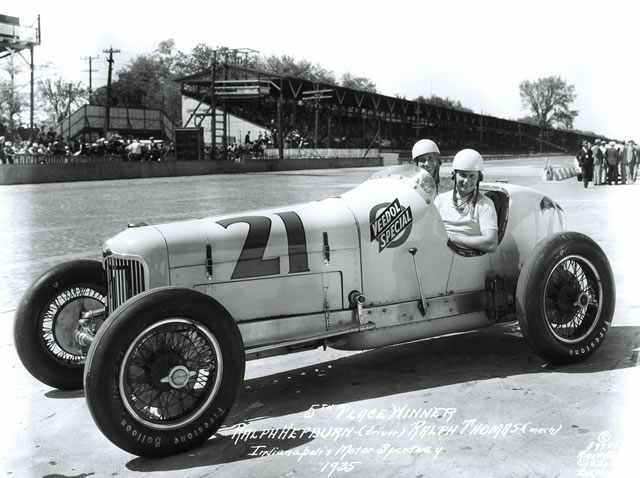 Ralph Hepburn in the #21 Veedol Special (Miller/Miller) at the Indianapolis Motor Speedway in 1935 -- Photo by: No Photographer