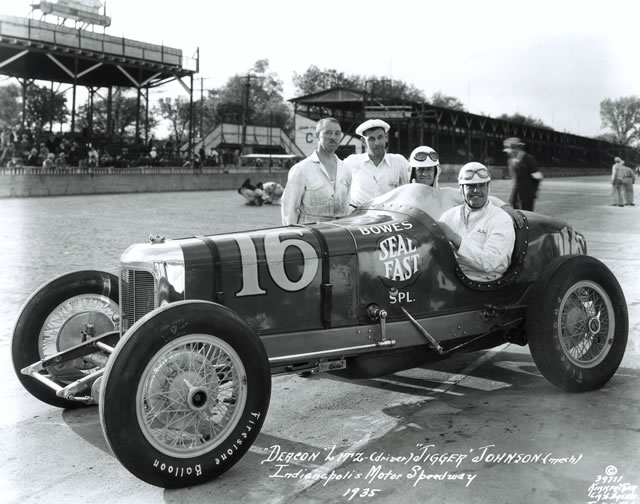 Deacon Litz in the #16 Bowes Seal Fast Special (Miller/Miller) at the Indianapolis Motor Speedway in 1935 -- Photo by: No Photographer