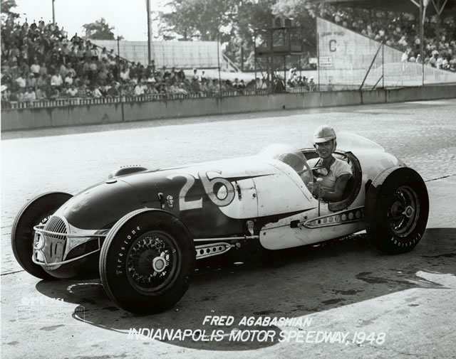 Fred Agabashian in the #26 R. Page Offenhauser Special (Kurtis/Duray) at the Indianapolis Motor Speedway in 1948 -- Photo by: No Photographer