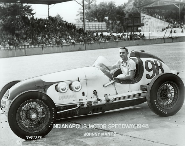 Johnny Mantz in the #98 Agajanian Special (KK2000/Offy) at the Indianapolis Motor Speedway in 1948 -- Photo by: No Photographer