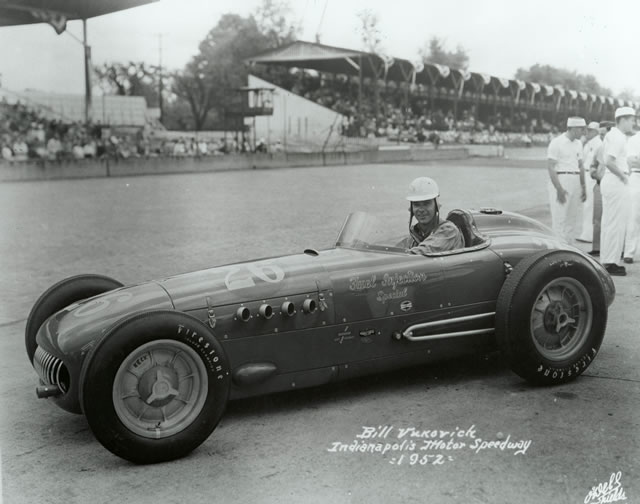 Bill Vukovich in the #26 Fuel Injection Special (KK500A/Offy) at the Indianapolis Motor Speedway in 1952 -- Photo by: No Photographer