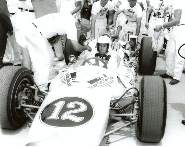 Mario Andretti, #12, Dean Van Lines, Brawner, Ford -- Photo by: No Photographer