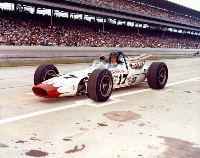 Dan Gurney, #17, Yamaha, Lotus, Ford -- Photo by: No Photographer