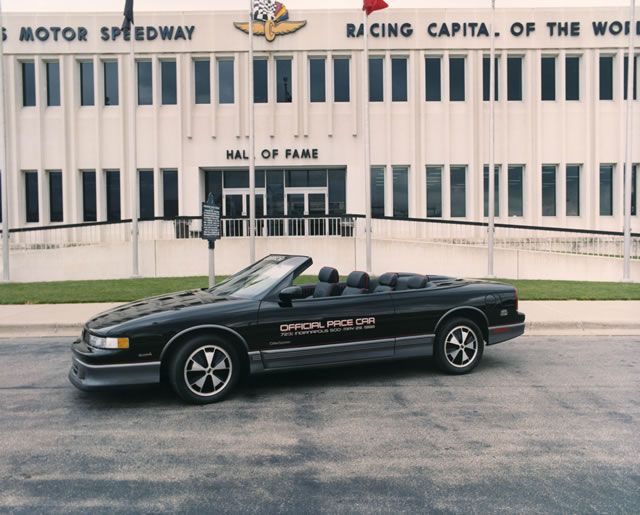 1988 Indianapolis 500 Pace Car, Oldsmobile Cutlass Supreme -- Photo by: No Photographer