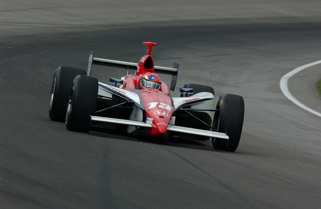 View 2004 Indianapolis 500 - Qualifications Photos
