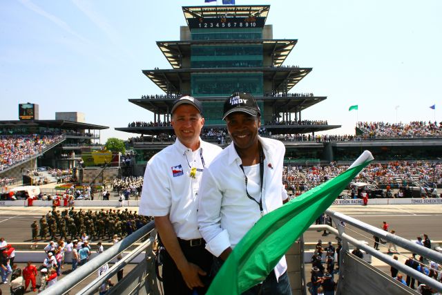 Honorary starter Sugar Ray Leonard waved the green flag to begin the 90th running of the Indianapolis 500. -- Photo by: Ron McQueeney