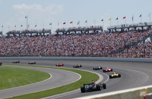 The 90th running of the Indianapolis 500 is under way! -- Photo by: Steve Snoddy