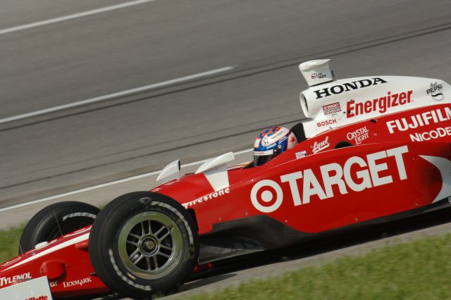 Scott Dixon during final practice at Kentucky. -- Photo by: Jim Haines