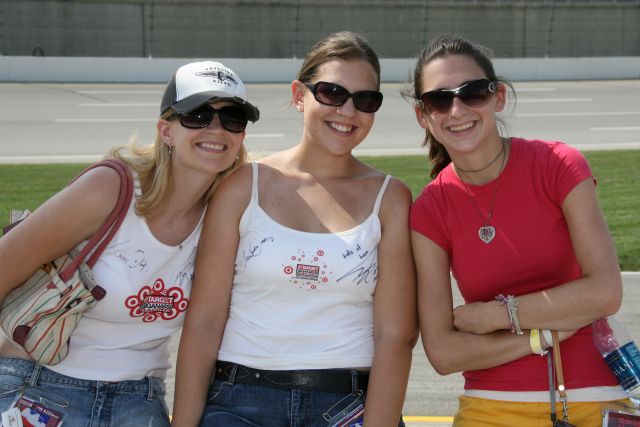 Target Chip Ganassi fans enjoy the beautiful weather on Meijer Indy 300 Race day in Kentucky. -- Photo by: Dana Garrett