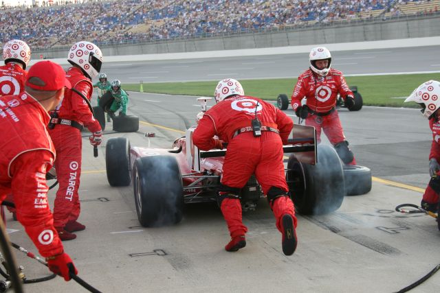 The Target Chip Ganassi pit crew pushes Scott Dixon out to join the field on Meijer Indy 300 Race day. -- Photo by: Dana Garrett